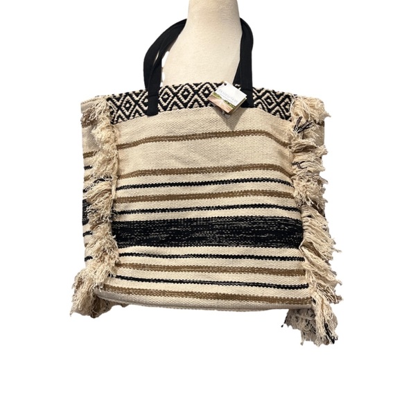 Trades of Hope Handbags - Trades of Hope Quest Fringe Tote NWT